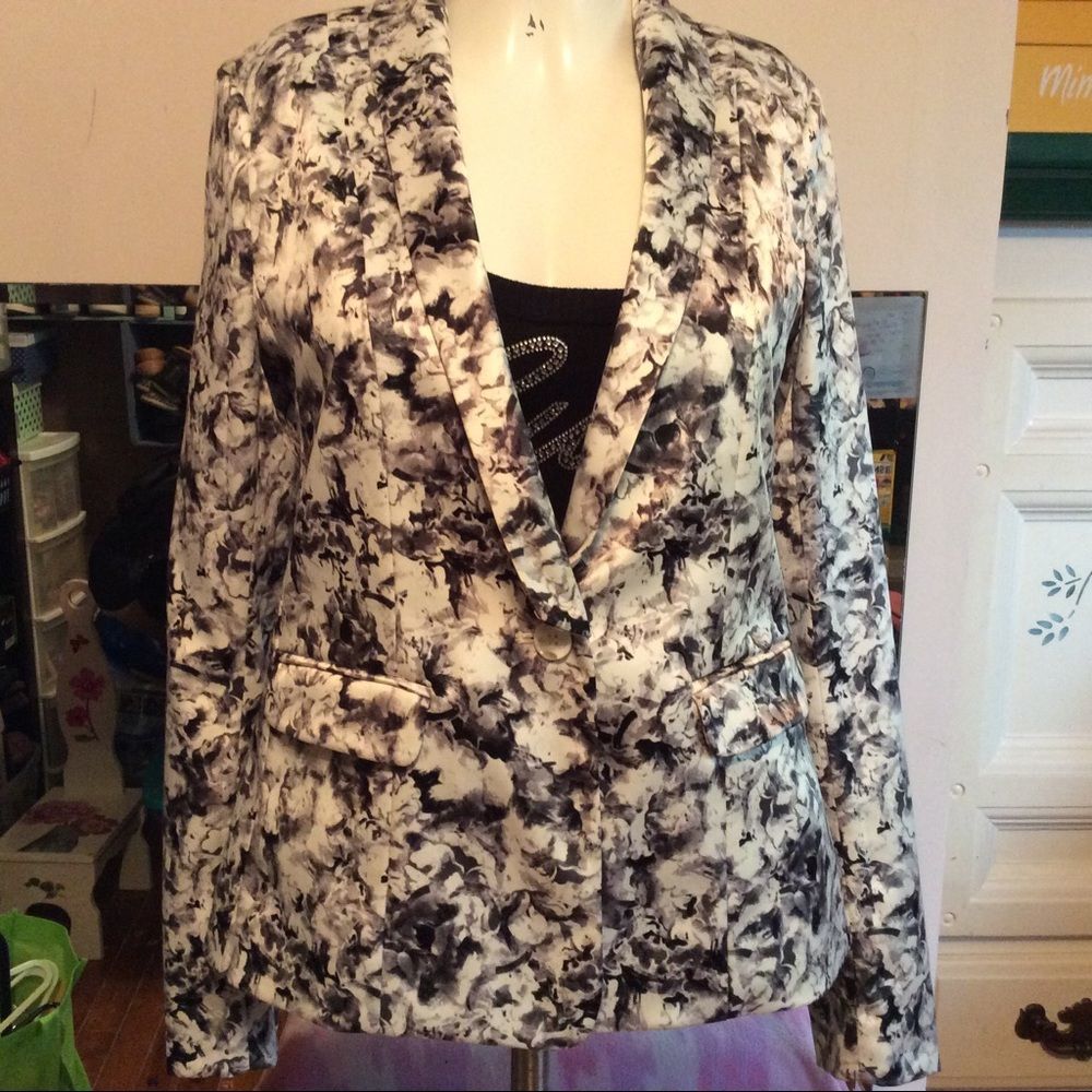 Guess blazer. Size 6